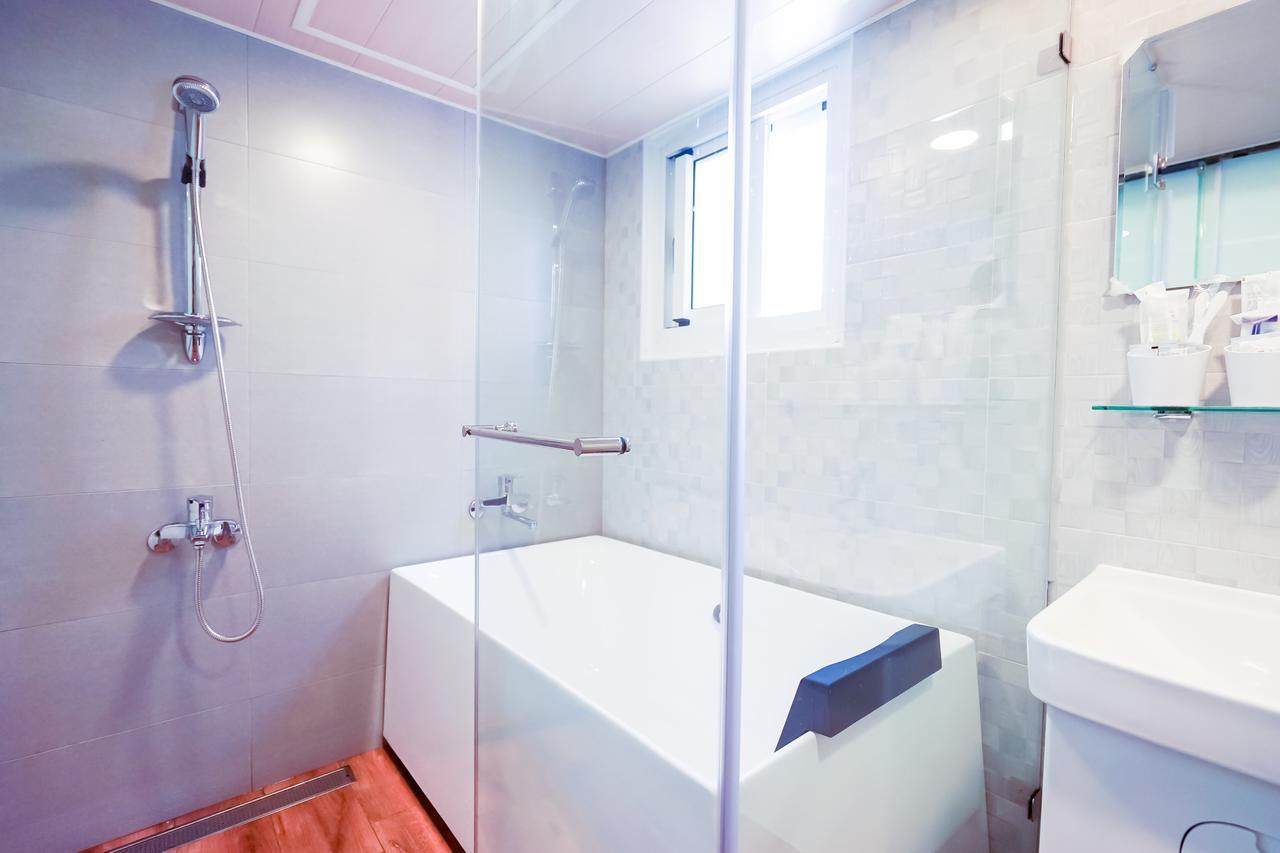 Jiu Tien Do Homestay Tainan Eksteriør bilde
